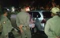 Satpol PP Curiga Mobil Goyang Parkir Dari Sore, Pas Digrebek Isinya Cowok-Cewek di Bangku Tengah dan Barbuk Bekas Pakai