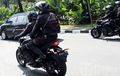 Ketangguhan Paspampres di Atas Yamaha FZ1 Fazer Siluman Hitam