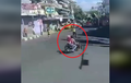 Video Biker Santuy Bikin Polisi Terkecoh, Udah Mau Distop Baik-baik Malah Ngasih Manuver Belok Tajam