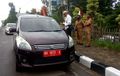 Suzuki Ertiga Pelat Merah Ditingal Beli Pupuk, Balik-balik Kaca Pecah, Rp 6 Juta Melayang