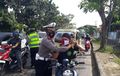 Lagi Ramai Masker Merah Putih Sambut  HUT Kemerdekaan RI ke-75, Satlantas Polres Bangka Ikut Membagikan 