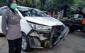 Kijang Innova Tumbuk Revo Potong Jalan, Terpental, Avanza dan CR-V Jadi Korban