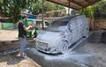Simak Nih Gengs, Alasan Cuci Mobil Bekas Gak Boleh Kena Matahari