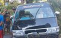 Suzuki Carry Diadang Balok Kayu Usai Dapat Kabar, Pengemudi Kabur, Sempat Minta Minum
