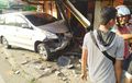 Toyota Avanza Veloz Terjang Mobil dan Motor, Pengemudi Mabuk, Cafe Porak-poranda