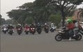 Viral! Rombongan Moge Dikawal Oknum Polisi Langgar Lampu Merah di BSD, Bagaimana Aturannya?