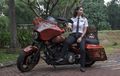 Banyak yang Jadi Bikers, Pilot Cantik  Ini Kasih Alasan Kenapa Mereka Suka Naik Motor 