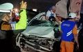 Kijang Innova Terkoyak, Hujam Truk Dan Hantam Beton di Tol, 3 Penumpang Tewas
