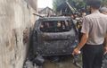 Hadi Syok Pulang dari Pasar Tahu-tahu Mobilnya Sudah Gosong, Rumah Juga Terbakar Habis