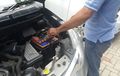 Harus Rutin Dicek, Ternyata Ini Penyebab Aki Mobil Tiba-tiba Soak