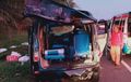 3 Tewas dan 6 Luka Parah, Minibus Terguling Hebat di Tol Jakarta-Cikampek