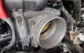 Awas, Bersihkan Throttle Body Mobil Bekas Jangan Pakai Cairan Ini