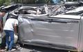 Toyota Fortuner Terkoyak Sebelah, Serempet Truk Senggol Yamaha Vega, Terguling Berantakan