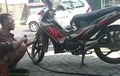 Biar Awet dan Enggak Bocor Lagi, Perhatikan Ini Jika Menambal Ban di Pinggir Jalan