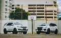 Duet Modifikasi Toyota Fortuner Lintas Generasi, Beda Usia Tapi Gaya Sama