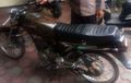 Honda GL Max Diblayer Abang Jago Sambil Pepet Motor Lain, Polisi Satroni Rumahnya, Pelaku Belum Ketemu