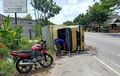 Honda MegaPro Sokbreker Tertekuk, Dijegal Truk Box Ambruk Kena Sosor Bus