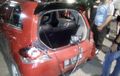 Honda Brio Digempur Batu, Pengemudi Ngegas Sambil Todongkan Pistol, Punggung Dipanah