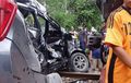 Toyota Calya Diseret Sampai 350 Meter, Bodi Cekung Ditumbuk Kereta Api, Pengemudi Tewas