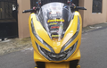 Glowing! Honda PCX 150 Berbaju Bumble Bee, Main Part Modif Thailand