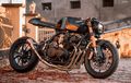 Black Swan, Honda CB900F Cafe Racer Dengan Kaki Ducati Monster
