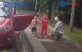 Ayah mati, ayah mati.. Dua Bocah Histeris Lihat Ayahnya Meninggal di Dalam Mobil, Ditolong Wanita Jepang
