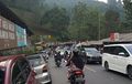 Cekungan di Jalan Raya Puncak Bogor Ini Bikin Pemotor Ketar-ketir, Doyan Cari Korban