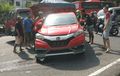 Honda HR-V Terjang Suzuki APV, Nyelonong Hajar Verza dan Supra X, Satu Tewas