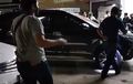 Daihatsu Terios Bikin Curiga, Parkir Sejak Pagi, Kaca Diintip Ditemukan Dokter Tak Bernyawa
