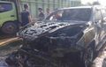 Toyota Fortuner Dinas Gosong Separuh, Depan Sisa Rangka, Imbas Dihantam Motor Terseret