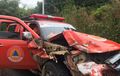 Ford Ranger BPBD Terkelupas, Bumper Sampai Fender Menganga, Adu Jotos Lawan Pikap