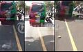 KLX 150 Polisi Jatuh Tersungkur, Sopir Angkutan Tak Mau Menepi, Nekat Serempet Petugas