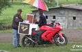 Kawasaki Ninja 250 Single Seater, Jok Belakang Dipasang Gerobak, Buat Dagang Cilok