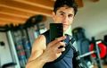 Marc Marquez Dibanjiri Fans Tunjukkan Jahitan Lengan Bekas Operasinya, Tanpa Sling Arm