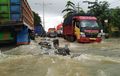 Hati-hati! Sebagian Jalur Pantura via Kendal Terendam Banjir, Ini Jalur Alaternatif Untuk Pengendara Mobil dan Motor