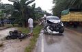 Toyota Avanza Wajah Terkoyak, Oleng Sekligus Sambar Dua Motor, 1 Orang Meregang Nyawa