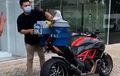 Viral Ducati Diavel 1260 Dipakai Jualan Siomay, Begini Komentar Lucu dari Warganet