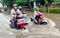 Kumpulan Video Tips Soal Motor Kebanjiran dan Musim Hujan, Lengkap!