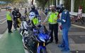 Bolehkan Petugas Langsung Cabut Kunci Kendaraan Saat Lakukan Penindakan? Begini Tanggapan Polisi