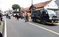 Truk Fuso Terguling, Ulah Belasan Sapi Meronta di Jalan Menurun, Kernet Terinjak-injak