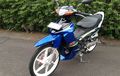 Restomod Suzuk Satria Hiu 2-Tak Nyaris Kayak Baru Kinclong Dipadu Krom