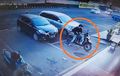 Dua Maling Motor Apes, Motor Belom Dapat Sudah Dipalangi Mobil Polisi, Eh Masih Coba Melarikan Diri