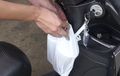 Begini Cara Gampang dan Aman Bawa Makanan dan Minuman di Motor