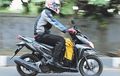 Ingin Membawa Barang di Dek Motor Matic? Begini Triknya Biar Aman