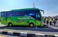 Honda Karisma Tergeletak Tak Berdaya, Disambar Bus di Jalur Cepat, Dua Lansia Jadi Korban