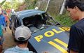 Mitsubishi Strada Triton Polisi Loncat ke Jurang, Rumah Warga Nyaris Ketiban, Oleng di Jalanan Gelap