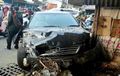 Niatnya Mau Susul Angkot, Toyota Camry Malah Tabrak 8 Orang, Begini Kronologinya