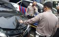 Daihatsu Xenia Digaris Polisi, Kabur Usai Terjang Gerobak Mie Ayam, Kamera ETLE Berperan Penting