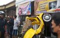Vespa Sprint 150 i-Get Tatap Langit, Roda Depan Nyangkut Pagar, Nyawa Mak Onah Tak Tertolong