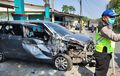 Suzuki Ertiga Nggak Mulus Lagi, Bodi Depan Rontok, Disambut Truk Pas Nyalip